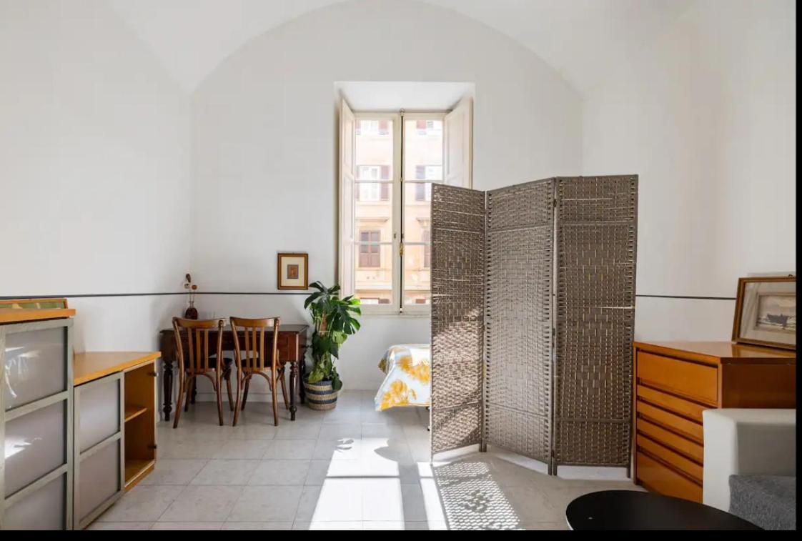 Apartment Romeo. Luminoso Al Centro Di